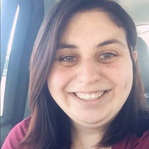 Meet your Posher, Dalia